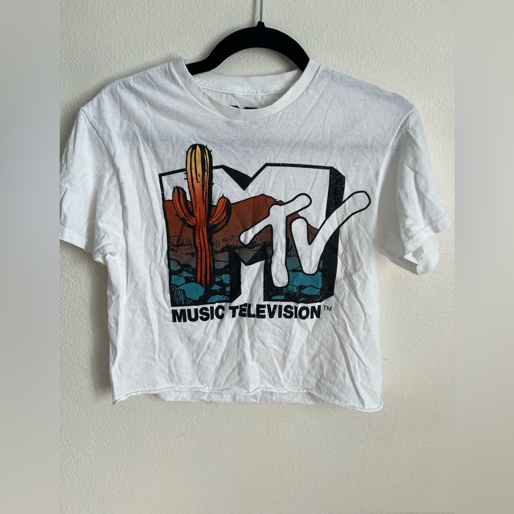 MTV Graphic White Crop Top